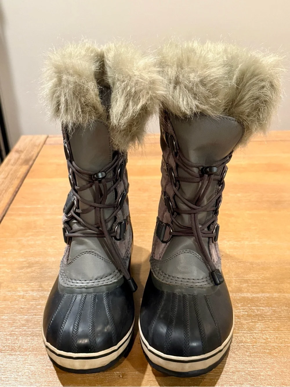 Sorel Youth Joan of Arctic Winter Boot Waterproof Insulated Quarry US 6 EU 38
